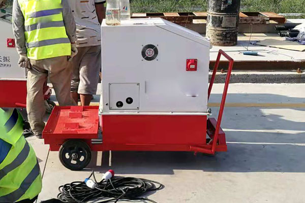 智能张拉设备厂家谈桥梁伸缩缝的安装，行车安它说了算？！